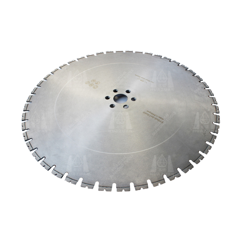 Lame de scie diamant&eacute;e pour coupe murale en forme de U