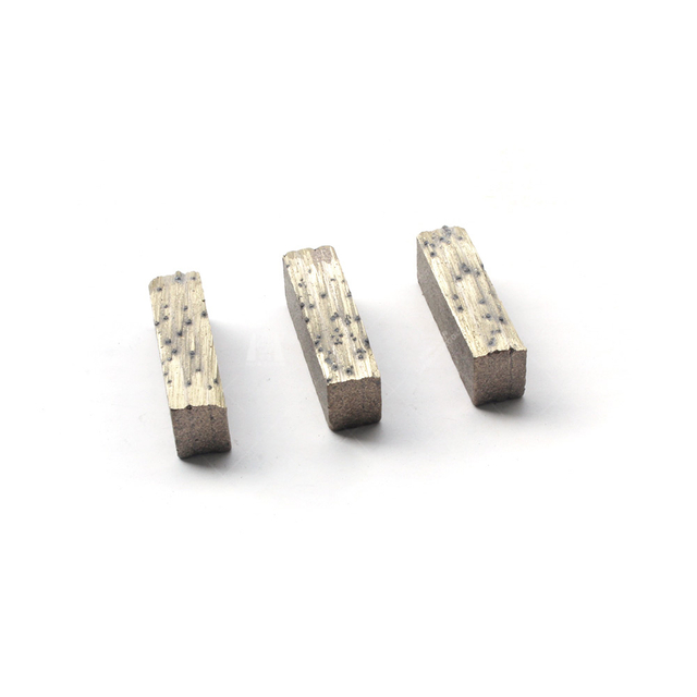 Segment diamant&eacute; pour le meulage du b&eacute;ton