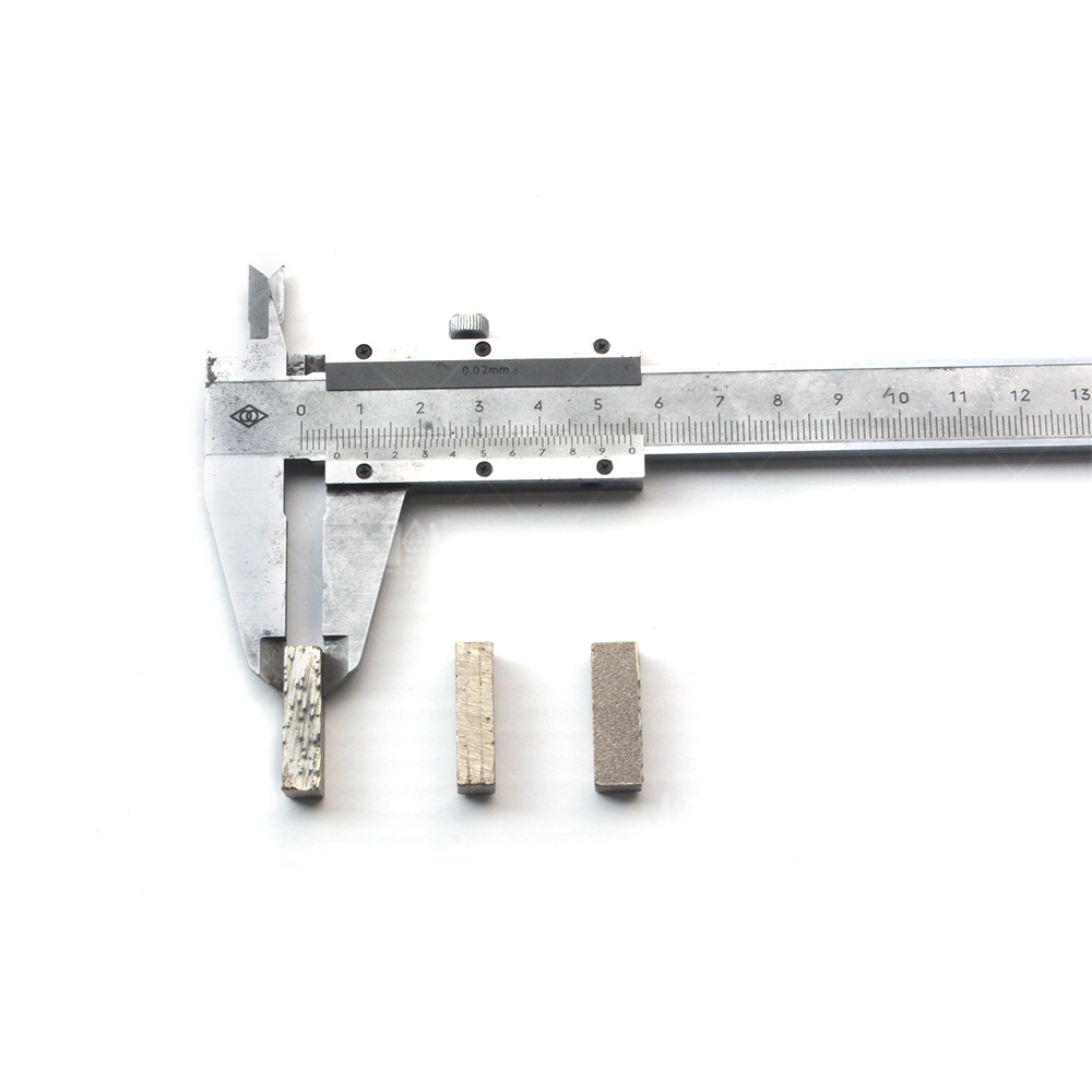 Segment diamant&eacute; pour le meulage du b&eacute;ton